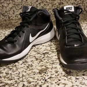 Women's Nike basketball shoes
